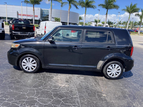 Used 2009 Scion xB image 1