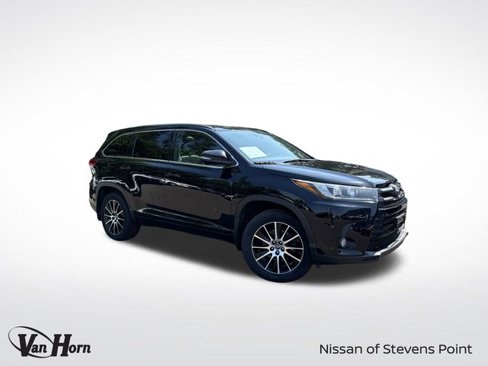Used 2017 Toyota Highlander SE image 37