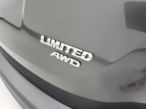 Used 2014 Toyota RAV4 Limited image 14