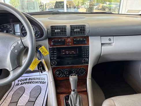 Used 2006 Mercedes-Benz C 280 4MATIC Sedan image 17