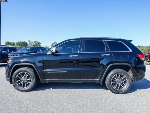 Used 2019 Jeep Grand Cherokee Limited image 23