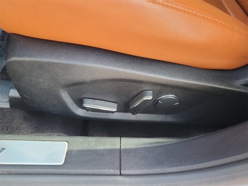 Used 2020 Ford Fusion Titanium image 8
