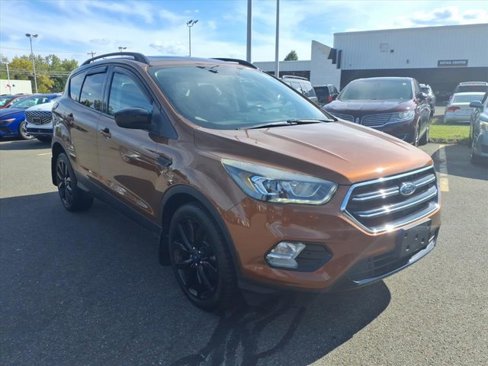 Used 2017 Ford Escape SE w/ Equipment Group 201A image 7