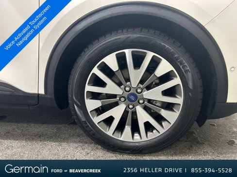 Used 2021 Ford Escape Titanium image 11