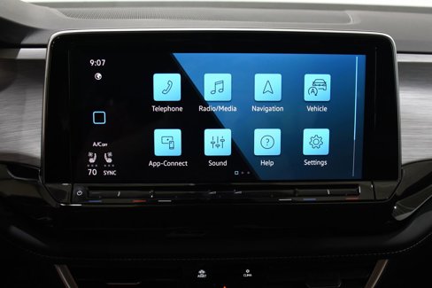 New 2025 Volkswagen Atlas Cross Sport SE image 13