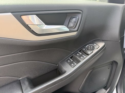 Used 2022 Ford Escape SEL image 24