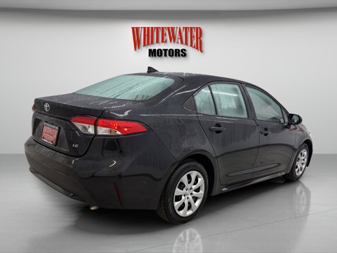 Used 2021 Toyota Corolla LE image 4