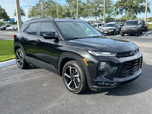 Used 2021 Chevrolet TrailBlazer RS w/ Sun and Liftgate Package image 4
