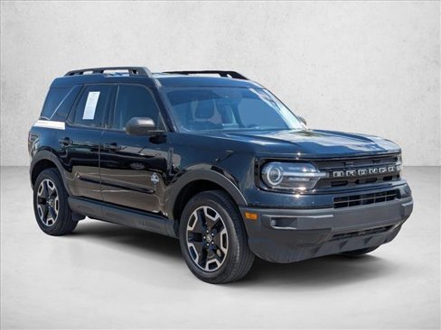 Used 2022 Ford Bronco Sport Outer Banks w/ Tech Package image 3