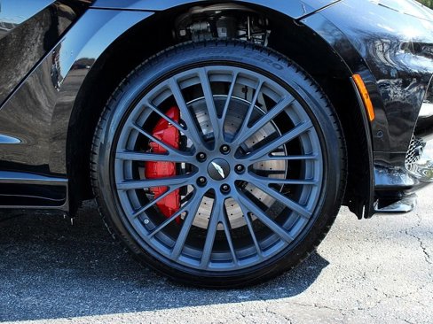 Used 2024 Aston Martin DBX 707 image 8