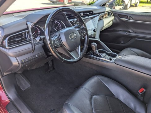 Used 2019 Toyota Camry XLE image 25