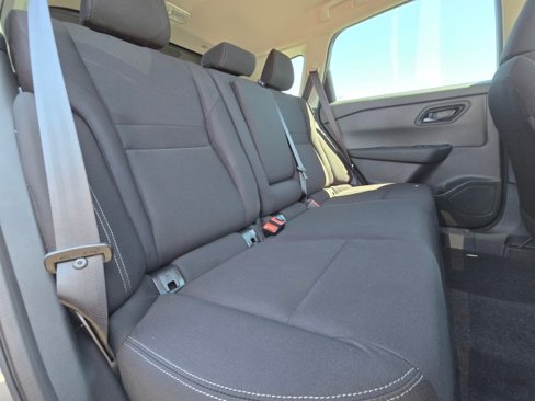 New 2025 Nissan Rogue S image 15