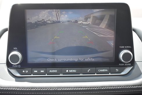 Used 2021 Nissan Rogue S image 23