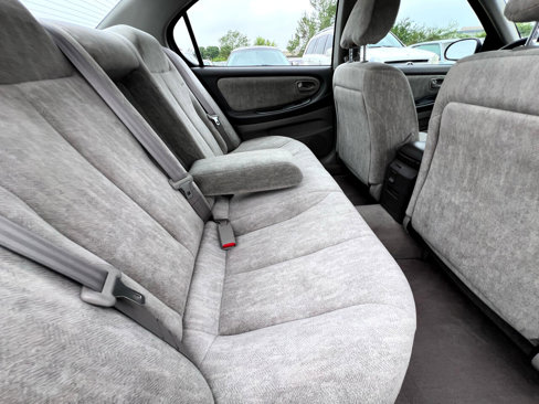 Used 2000 Nissan Maxima SE image 37