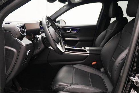 Used 2024 Mercedes-Benz GLC 300 4MATIC image 21
