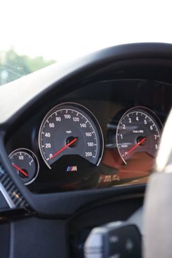 Used 2020 BMW M4 Coupe w/ Competition Package image 32