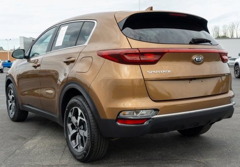 Used 2020 Kia Sportage LX image 8
