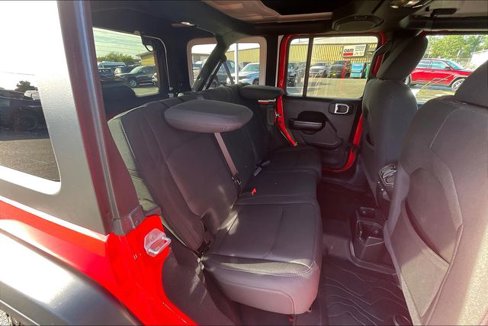 Used 2020 Jeep Wrangler Unlimited Sport image 24