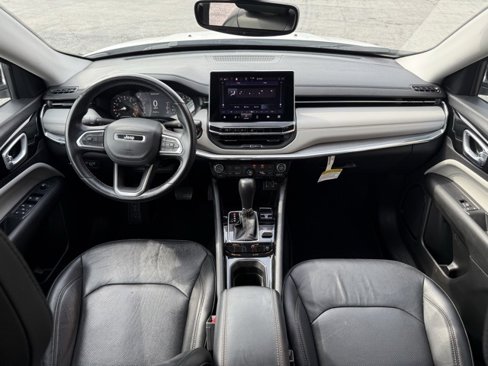 Used 2022 Jeep Compass Limited image 18