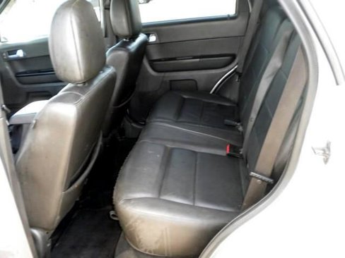 Used 2010 Ford Escape Limited image 9