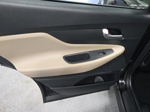 Used 2022 Hyundai Santa Fe SEL image 18
