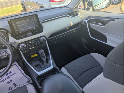 Used 2021 Toyota RAV4 XLE image 29