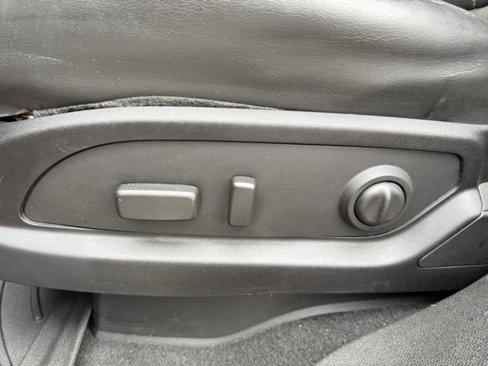 Used 2014 Chevrolet Traverse LTZ image 22