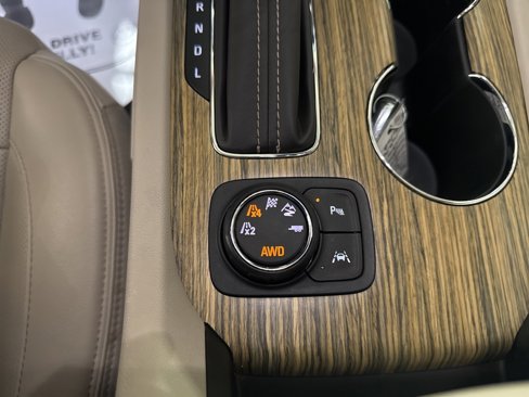 Used 2019 GMC Acadia Denali image 34