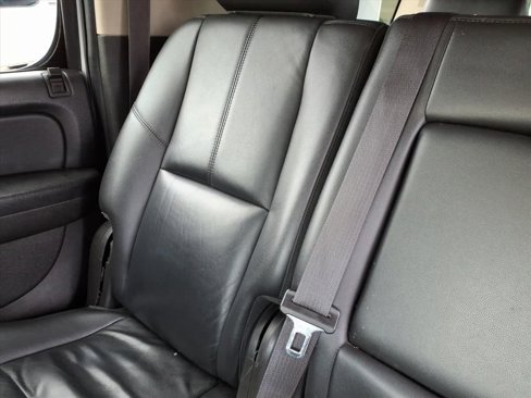 Used 2013 Chevrolet Suburban LT image 31