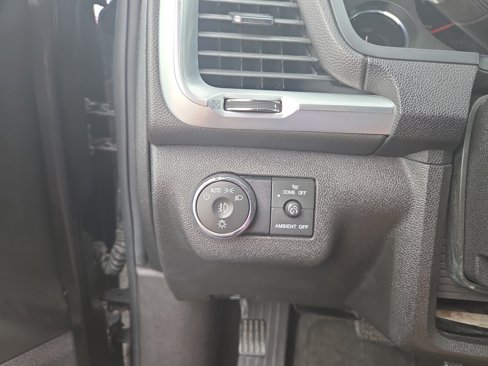 Used 2014 GMC Acadia SLT image 22