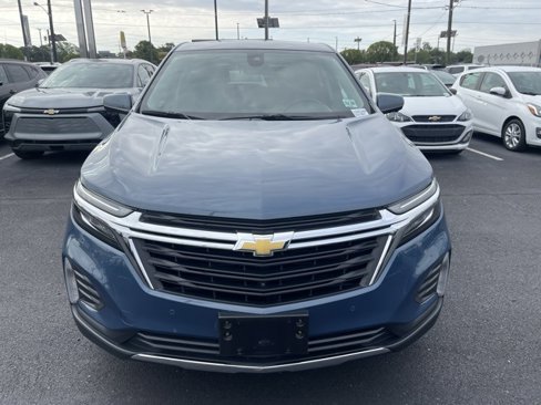 Used 2024 Chevrolet Equinox LT image 2