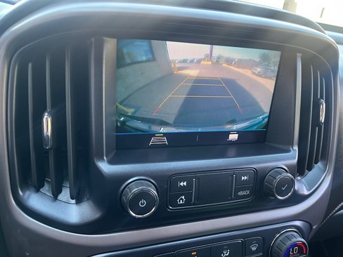Used 2021 GMC Canyon AT4 image 38