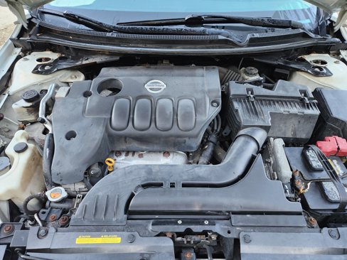 Used 2011 Nissan Altima 2.5 S w/ Special Edition Pkg image 10
