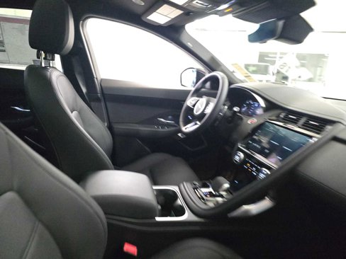 Used 2023 Jaguar E-PACE SE image 10