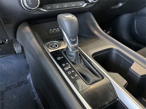 Used 2022 Nissan Sentra SV image 25