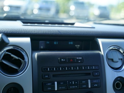 Used 2012 Ford F150 XLT w/ XLT Chrome Pkg image 16