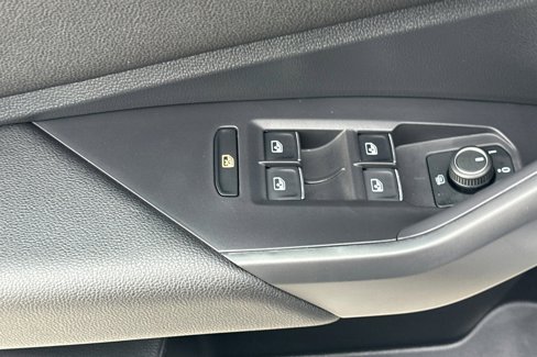 Used 2021 Volkswagen Jetta SEL image 12