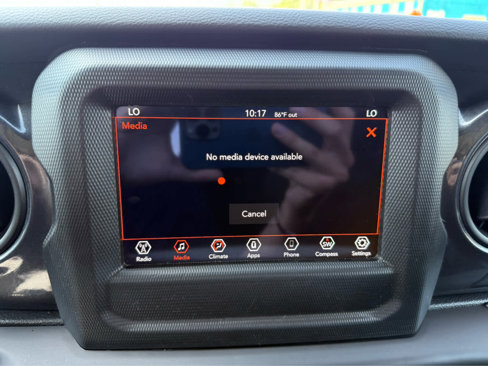 Certified 2022 Jeep Gladiator Sport image 19