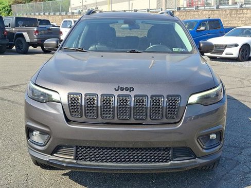 Used 2020 Jeep Cherokee Latitude Plus image 2