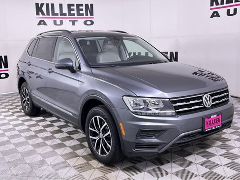 Used 2021 Volkswagen Tiguan SE image 9