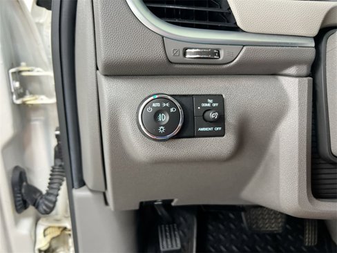 Used 2014 Chevrolet Traverse LT image 17