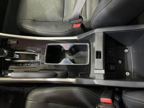 Used 2017 Honda Accord EX-L image 20