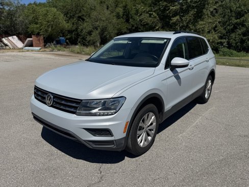 Used 2019 Volkswagen Tiguan SE image 3