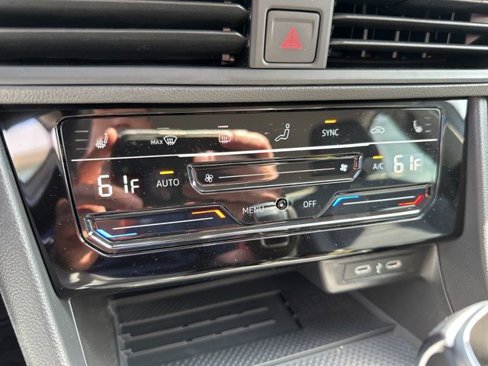New 2025 Volkswagen Jetta SE image 15