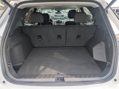 Used 2024 Chevrolet Equinox LT image 12