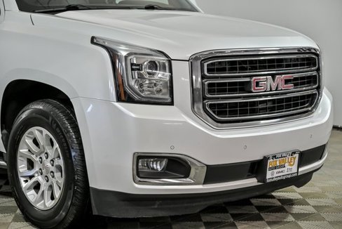 Used 2019 GMC Yukon XL SLT w/ Open Road Package image 2