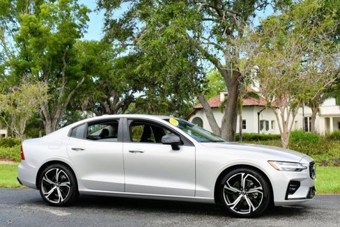 Used 2024 Volvo S60 B5 Core w/ Climate Package image 8