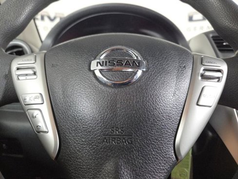 Used 2016 Nissan Versa SV image 23