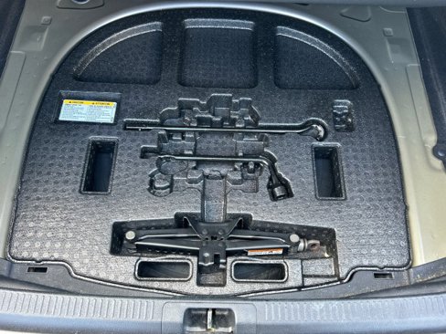Used 2020 Toyota Camry XSE image 40