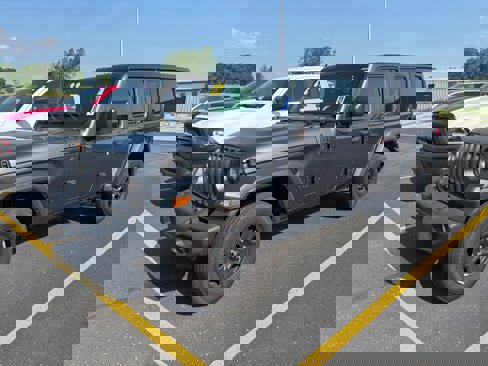 Used 2022 Jeep Wrangler Unlimited Sport image 1